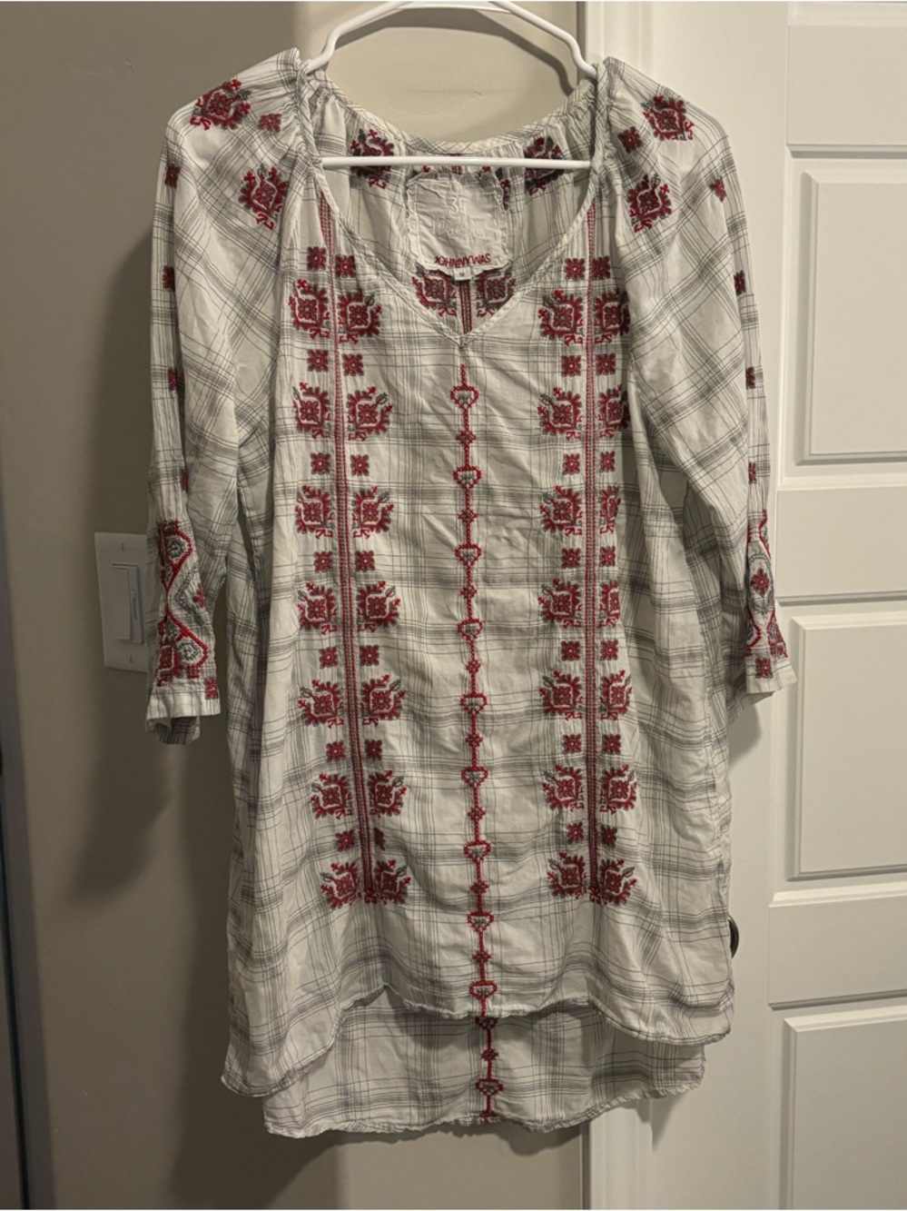 Johnny Was White Tunic with Red & Gray Embroidery